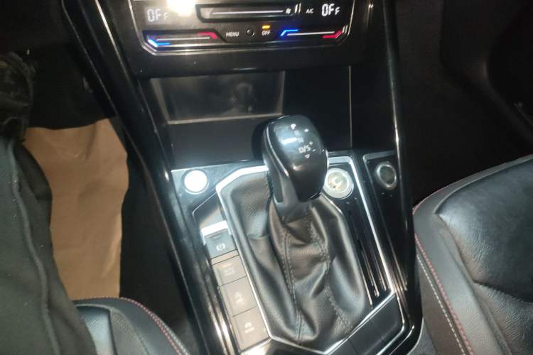 Used Volkswagen Tayron 2020 330TSI Two-Wheel Drive Luxury Smart Connectivity Version