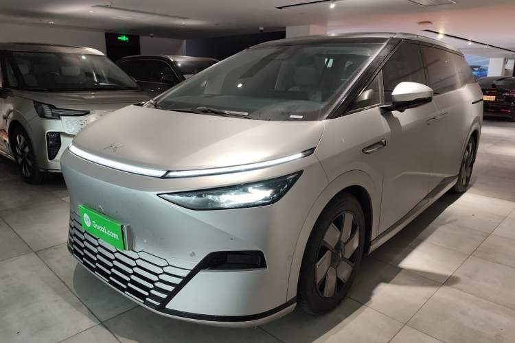 Used XPeng X9 2024 702 Ultra-Long Range Max