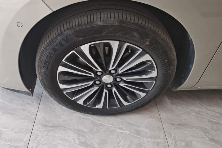 Used Buick GL8 2023 ES Lu Zun Luxury Model
