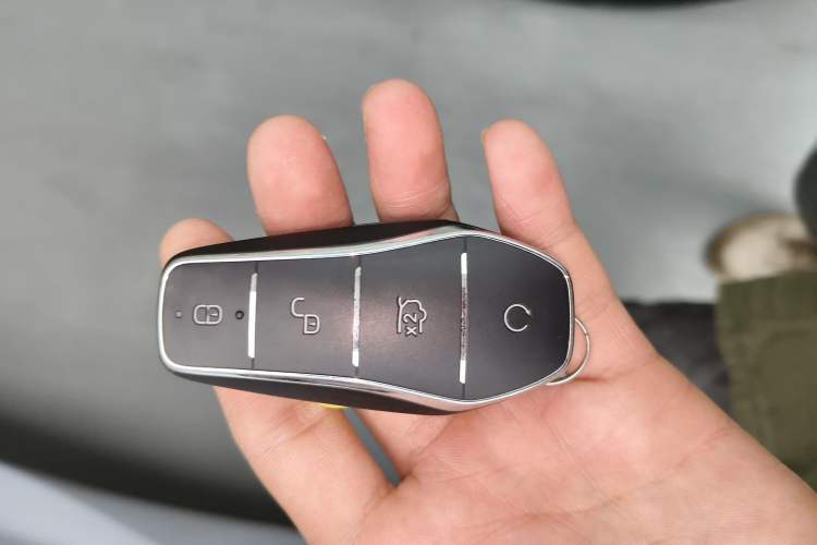 Used BYD Yuan UP 2025 Intelligent Driving Version 401 km Beyond-Range Edition