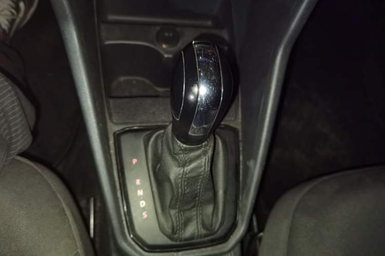 Used Volkswagen Jetta 2017 1.5L Automatic Fashion Model
