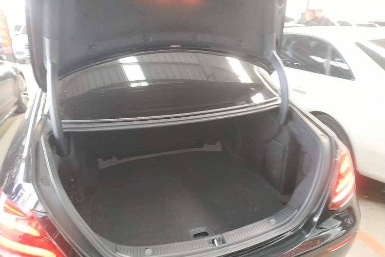 Used Mercedes-Benz E-Class 2020 E 260 L