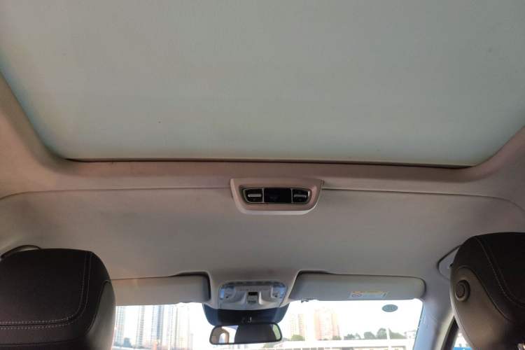 Used Mercedes-Benz V-Class 2020 V 260 Avantgarde Edition
