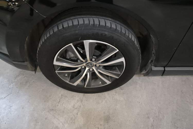 Used Toyota Harrier 2022 2.0L CVT Two-Wheel Drive Entry Version
