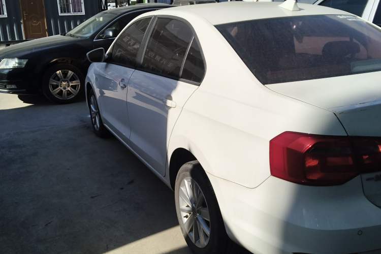 Used Volkswagen Jetta 2015 1.6L Automatic Comfort Model
