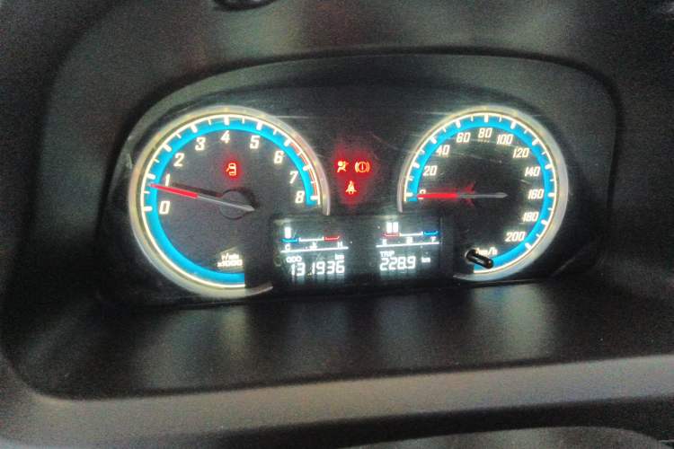 Used Baojun 730 2014 1.5L manual luxury trim 7 seats
