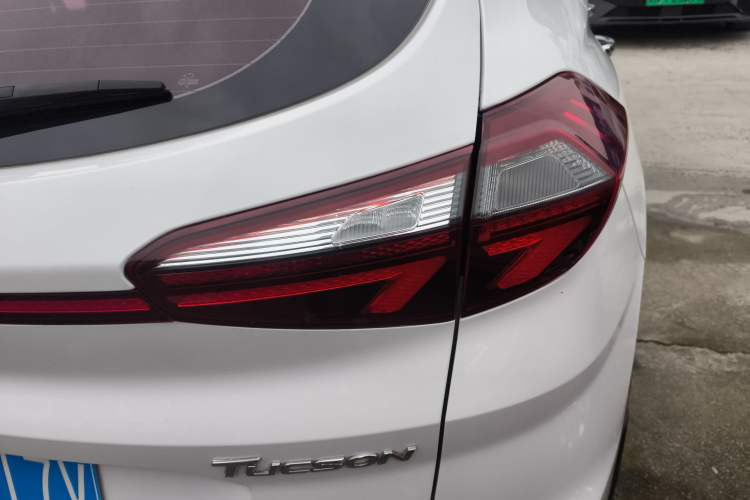 Used Hyundai Tucson 2020 280TGDi Two-Wheel-Drive GLS Fashion Edition China VI Standard
