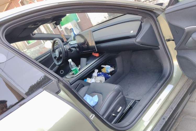 Used  SU7 2024 Rear-Drive Ultra-Long Range Advanced Pro-Level Intelligent Driving Version
