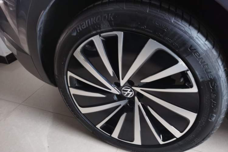 Used Volkswagen ID.4 X 2022 Smart Enjoyment Long-Range Edition