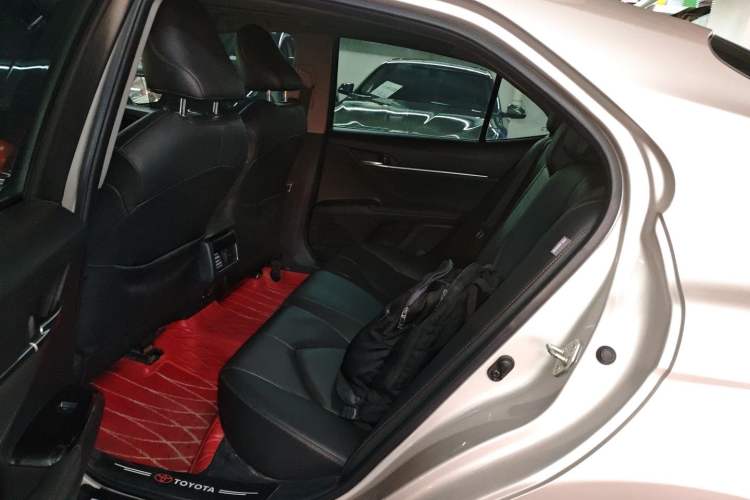 Used Toyota Camry 2021 2.0G Luxury Edition