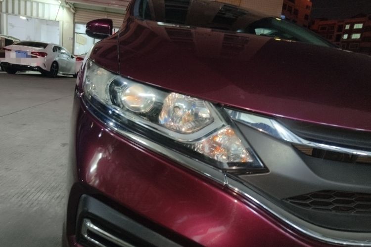 Used Honda Jade 2017 1.8L automatic Comfort version 5 seats
