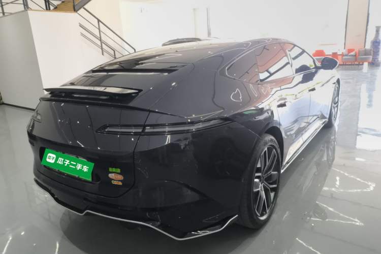 Used  12 2024 700 Three-Laser Rear-Wheel Drive Luxury Edition
