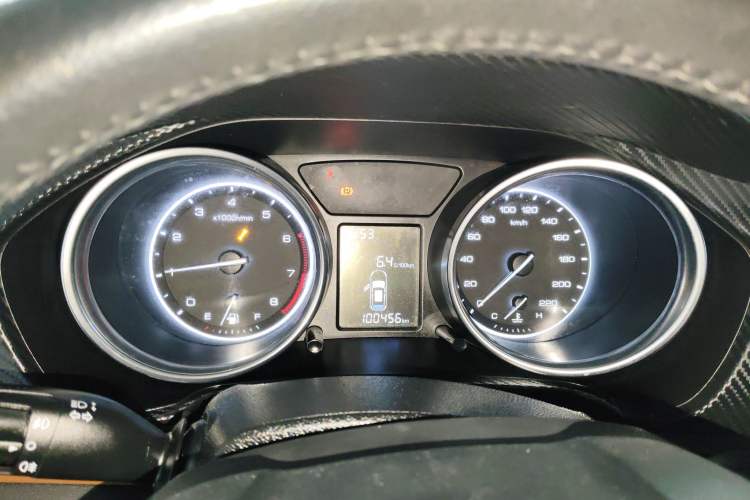 Used Zotye T300 2017 1.5T Manual Luxury Model
