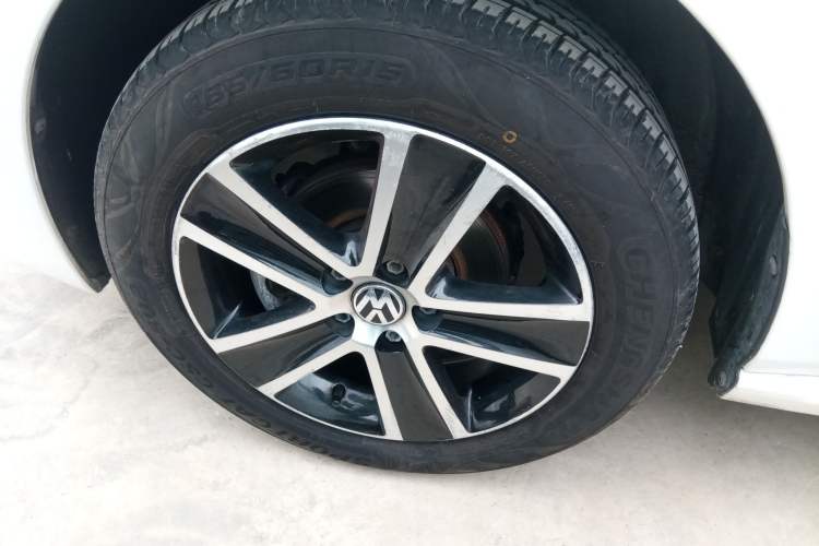 Used Volkswagen Polo 2016 1.6L Automatic Comfort Model
