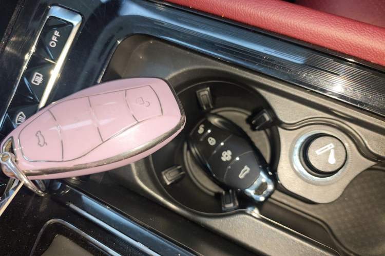 Used Hongqi H5 2024 2.0T Automatic Smart Connect Flagship Edition
