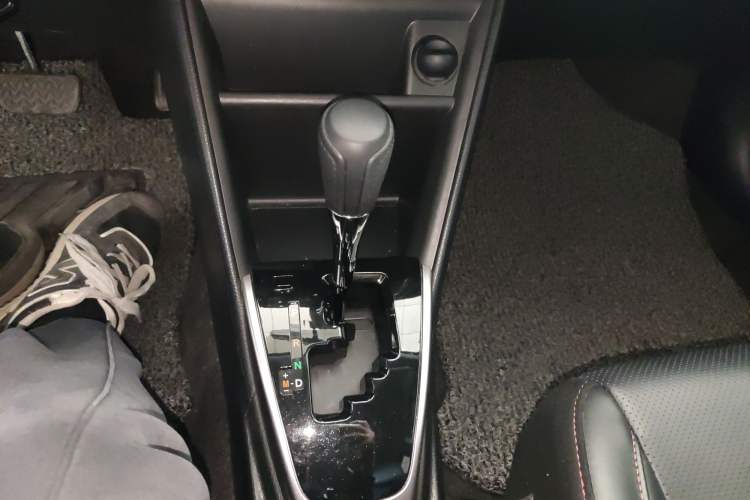 Used Toyota YARiS L 2020 X-Trail X 1.5L CVT Luxury Edition