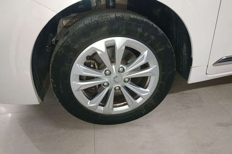 Used Wuling Jiachen 2022 1.5T Manual Light Enjoyment Dynamic Version
