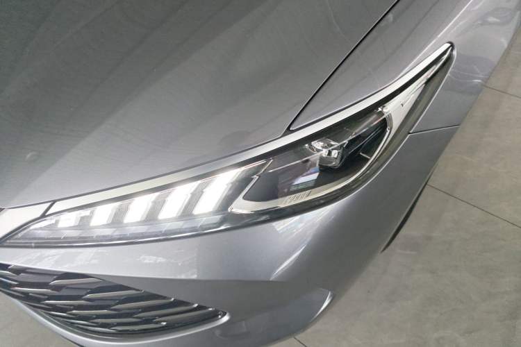 Used BYD Qin PLUS 2025 DM-i Smart Drive 55KM Leading Model
