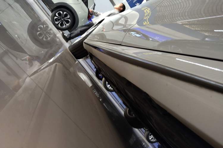 Used Mercedes-Benz E-Class 2020 Restyled E 300 L Sporty and Stylish Edition
