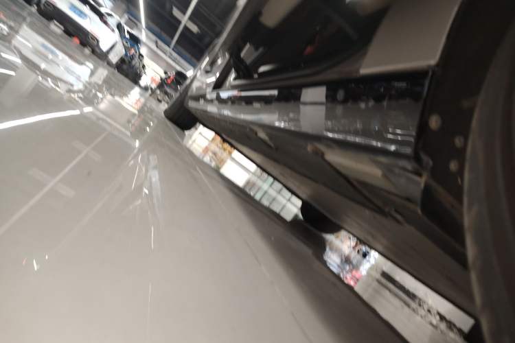 Used Li Auto MEGA 2024 Ultra Model
