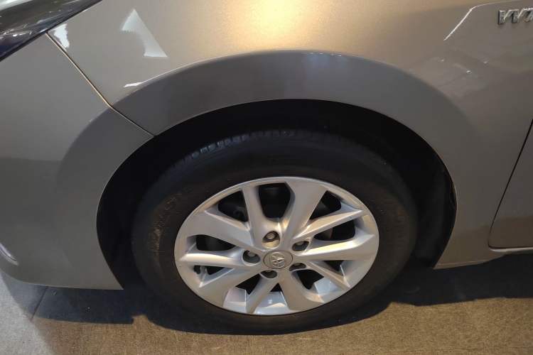 Used Toyota Corolla 2014 1.6L CVT GLX-i