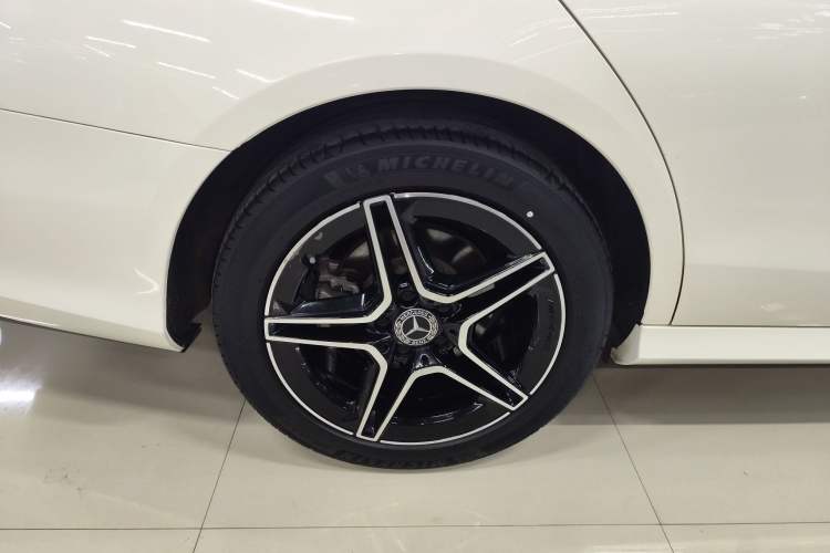 Used Mercedes-Benz E-Class 2021 Restyled E 260 Luxury Sports Edition
