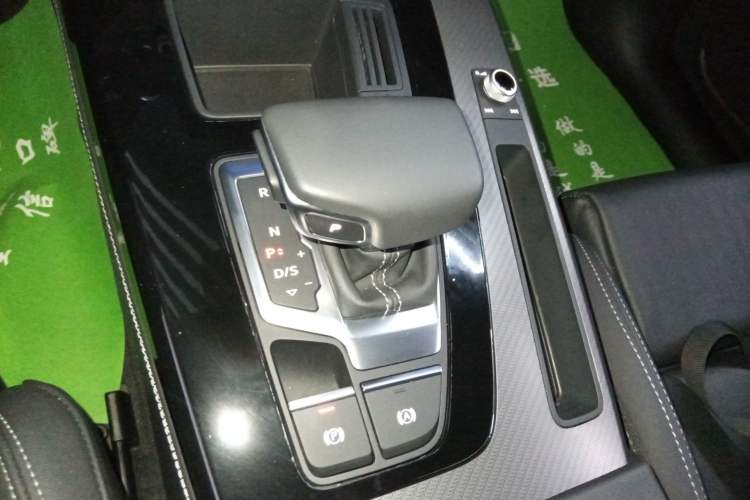 Used Audi Q5L 2023 40T Luxury Dynamic Model