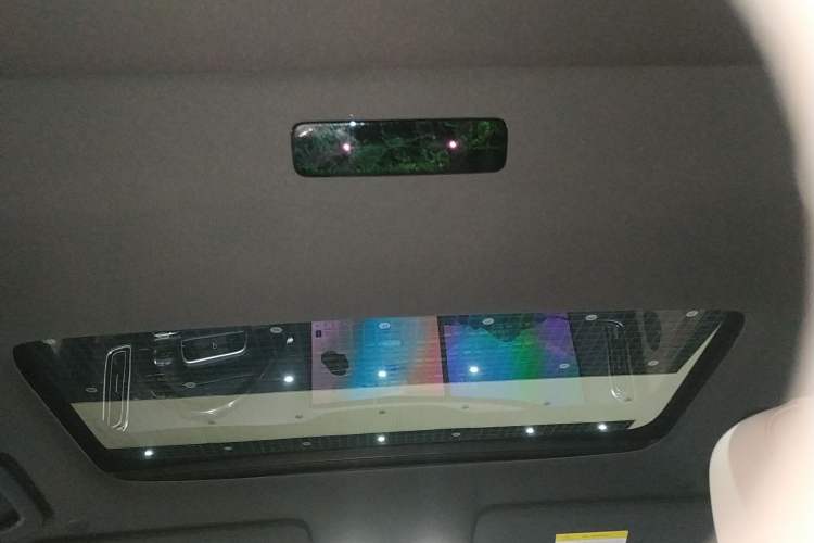 Used Li Auto L8 2023 Pro Model
