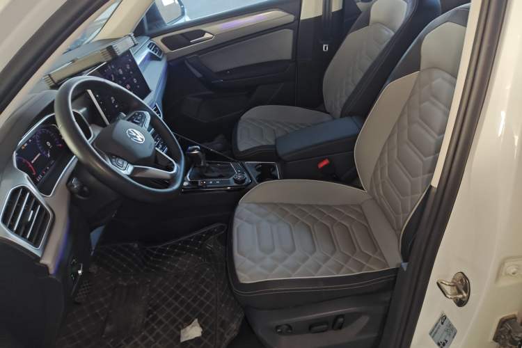 Used Volkswagen Tayron 2023 Revised Version 380TSI All-Wheel Drive R-Line High-Energy Edition
