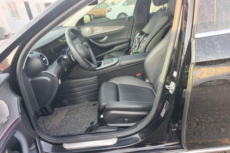 Used Mercedes-Benz E-Class 2022 Second Facelift E 300 L Luxury Edition
