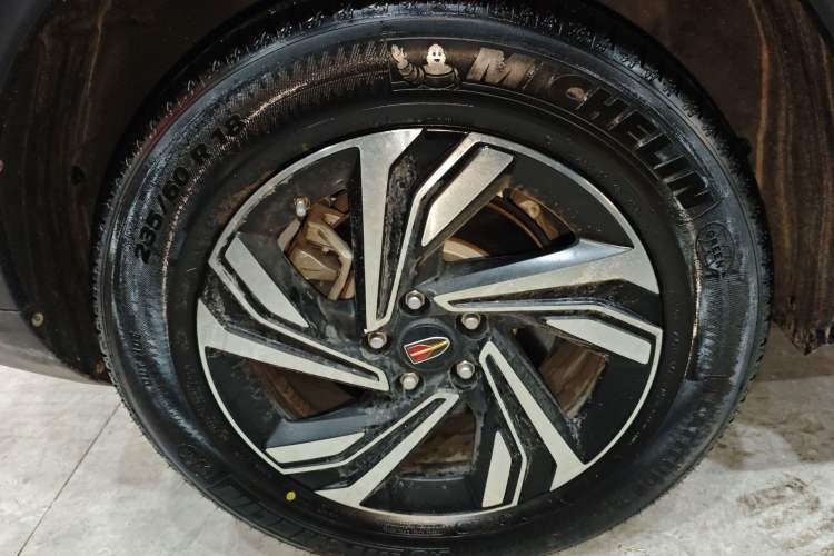 Used Hongqi HS5 2022 Revised Version 2.0T Smart Connect Flagship Edition
