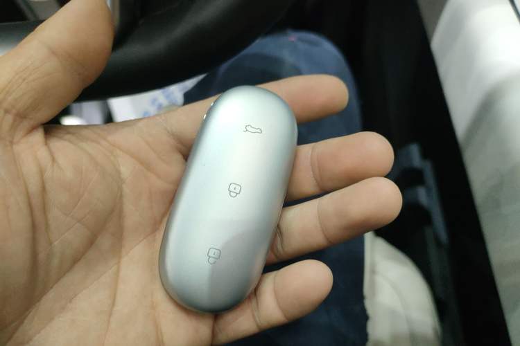 Used Li Auto L8 2023 Pro Model
