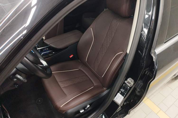 Used BMW 5 Series 2022 Second Facelift 525Li Luxury Package