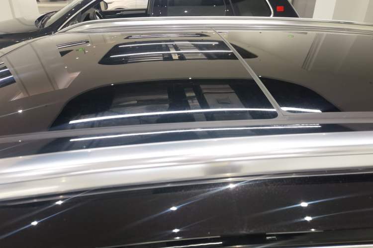 Used Buick Envision 2022 Facelift Encore S 652T Two-Wheel-Drive Luxury Model
