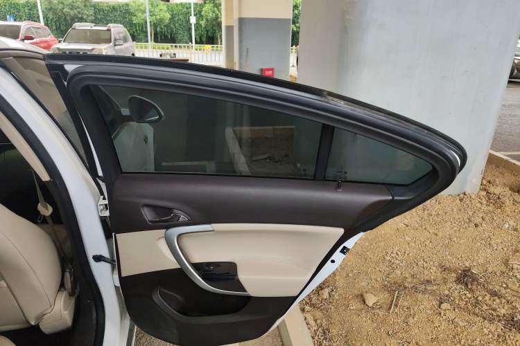 Used Buick Regal 2015 2.0L Leading Fashion Edition
