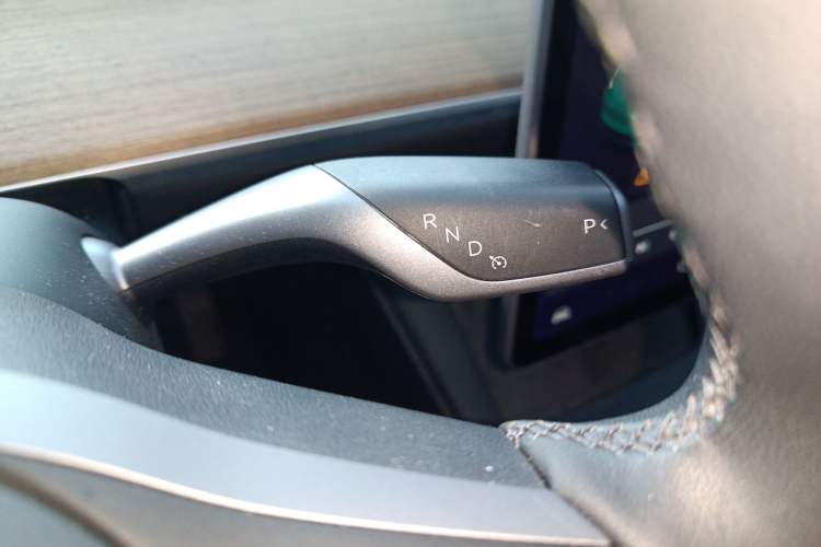 Used Tesla Model Y 2021 Standard Range Rear-Wheel Drive Version
