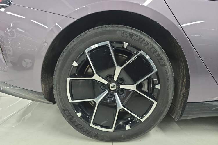 Used Xiaomi Auto SU7 2024 Rear-Drive Long-Range Intelligent Driving Version