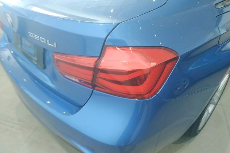 Used BMW 3 Series 2018 320Li Leading Model M Sport Package
