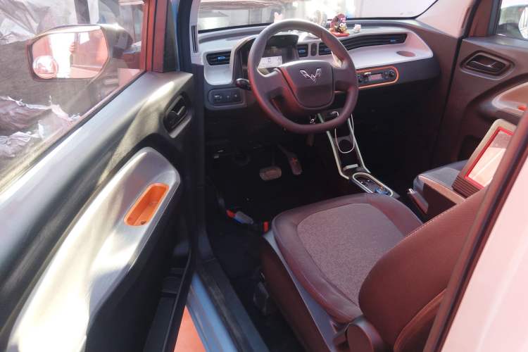 Used Wuling Hongguang MINIEV 2020 Lite Version Lithium Iron Phosphate
