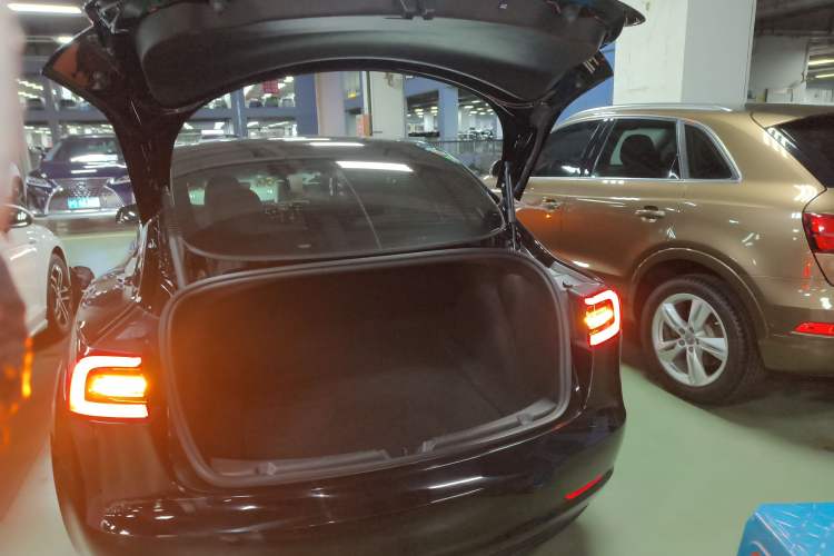 Used Tesla Model 3 2021 Revised Version II – Performance High-Performance All-Wheel-Drive Edition
