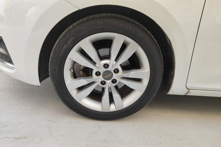 Used Chery Arrizo 5 2017 1.5L CVT Trendsetting Edition
