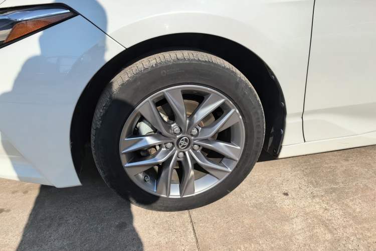 Used Toyota Avalon 2019 2.0L Ambition Edition China VI
