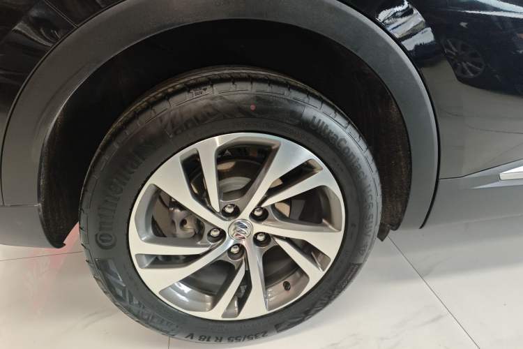 Used Buick Envision 2022 Encore S 552T Two-Wheel-Drive Luxury Model
