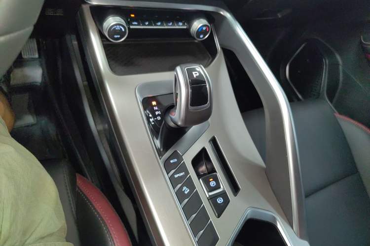 Used Geely Auto Coolray 2020 Facelift 240T DCT Hunter
