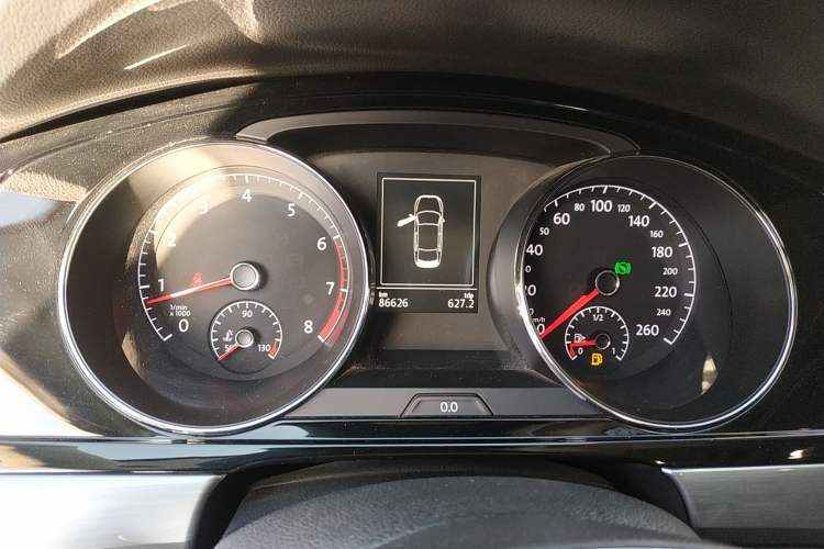 Used Volkswagen Lamando 2015 280TSI DSG Comfort Edition
