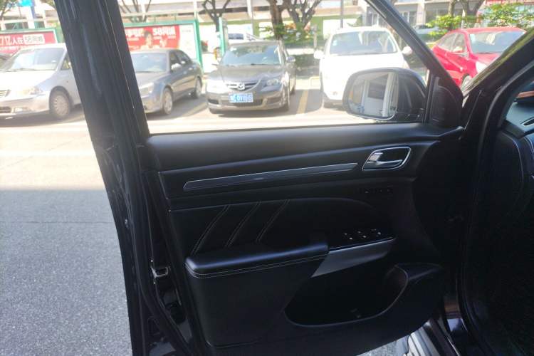 Used GAC Trumpchi GS8 2020 390T Two-Wheel Drive Luxury Smart Connectivity Version (7 Seats)
