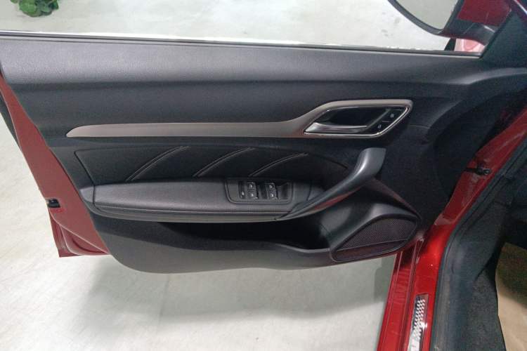 Used MG 6 2017 20T Automatic Luxury Smart Connect Version China V Standard
