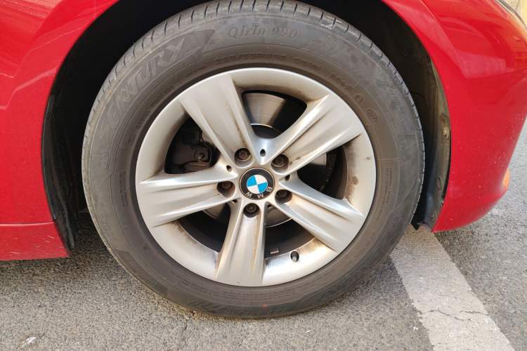 Used BMW 3 Series 2016 316Li Fashion Model
