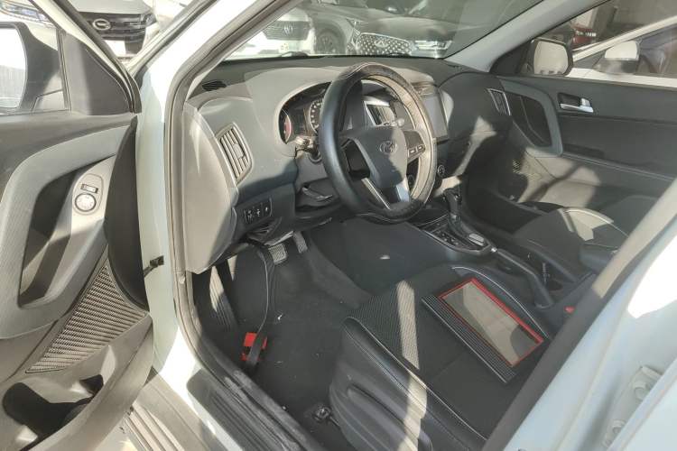 Used Hyundai ix25 2015 1.6L Automatic Two-Wheel Drive Smart GLS Trim
