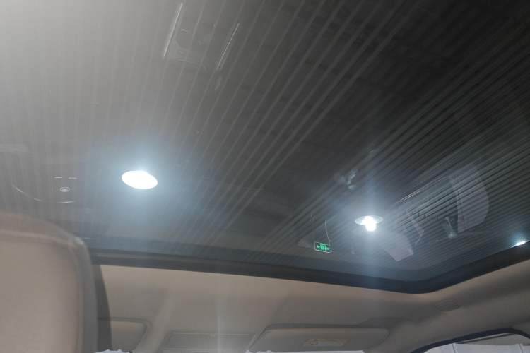 Used Land Rover Range Rover Evoque 2017 2.0T SE Smart Glow Edition
